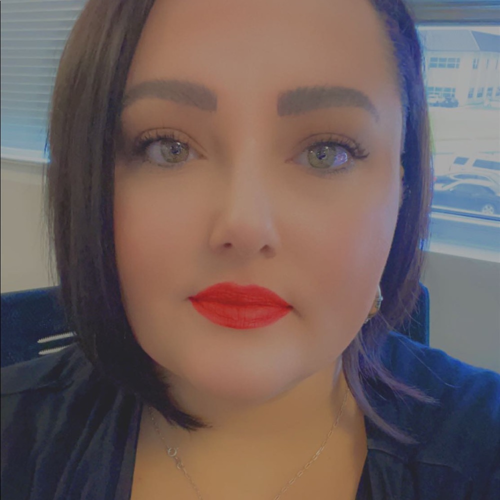 Meet your Posher, Stacie